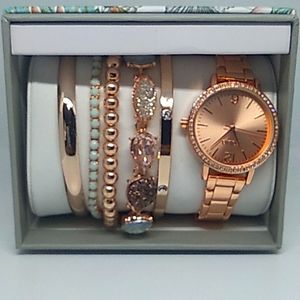 5 Bracelet And 1 Watch Set